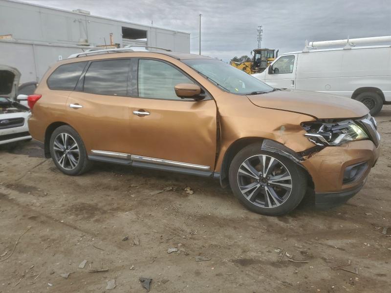 2017 Nissan Pathfinder Platinum