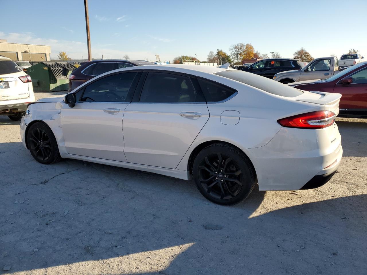 2020 Ford Fusion se