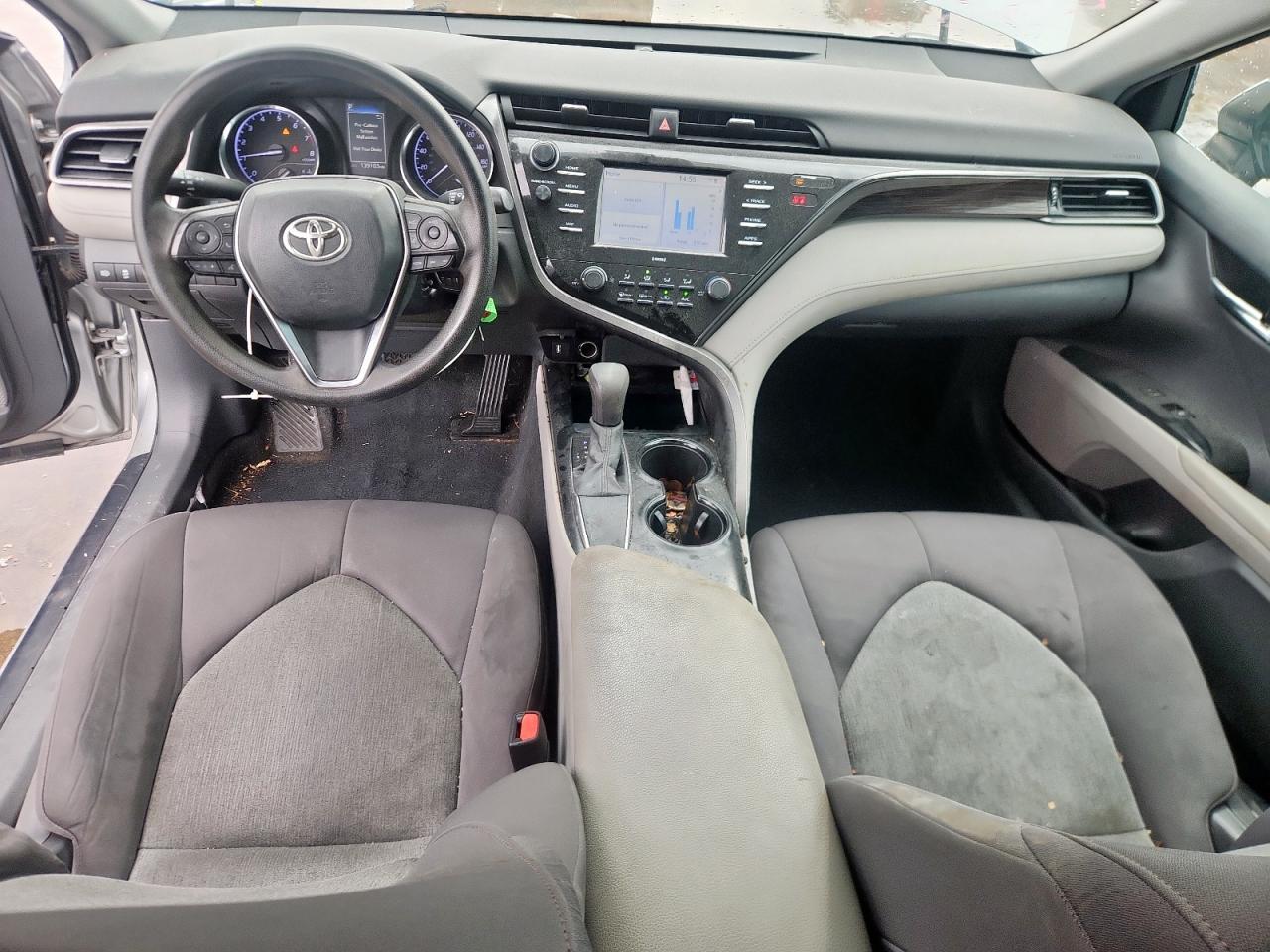 2020 Toyota Camry le