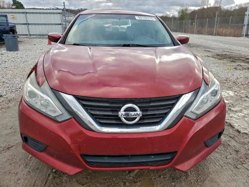 2016 Niss Altima 2.5 s