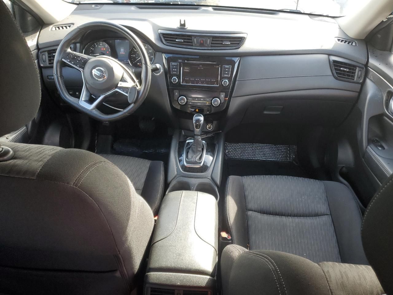 2019 Nissan Rogue sv