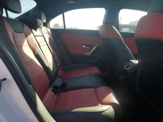 2022 Mercedes-Benz A 220