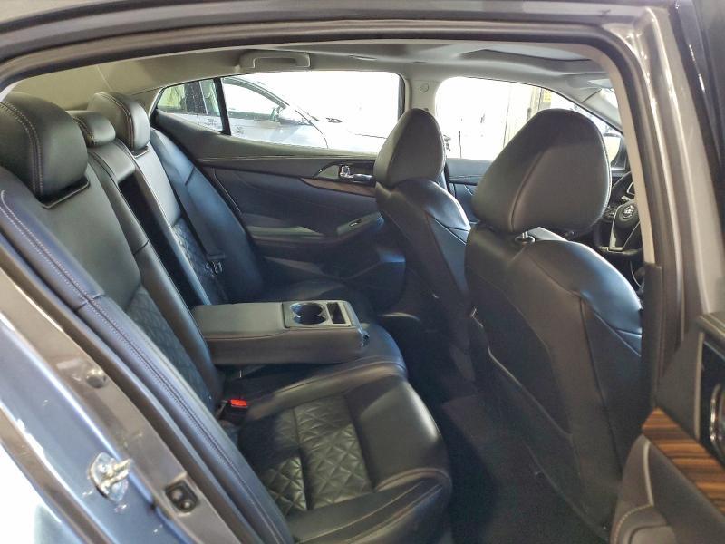 2016 Niss Maxima Platinum