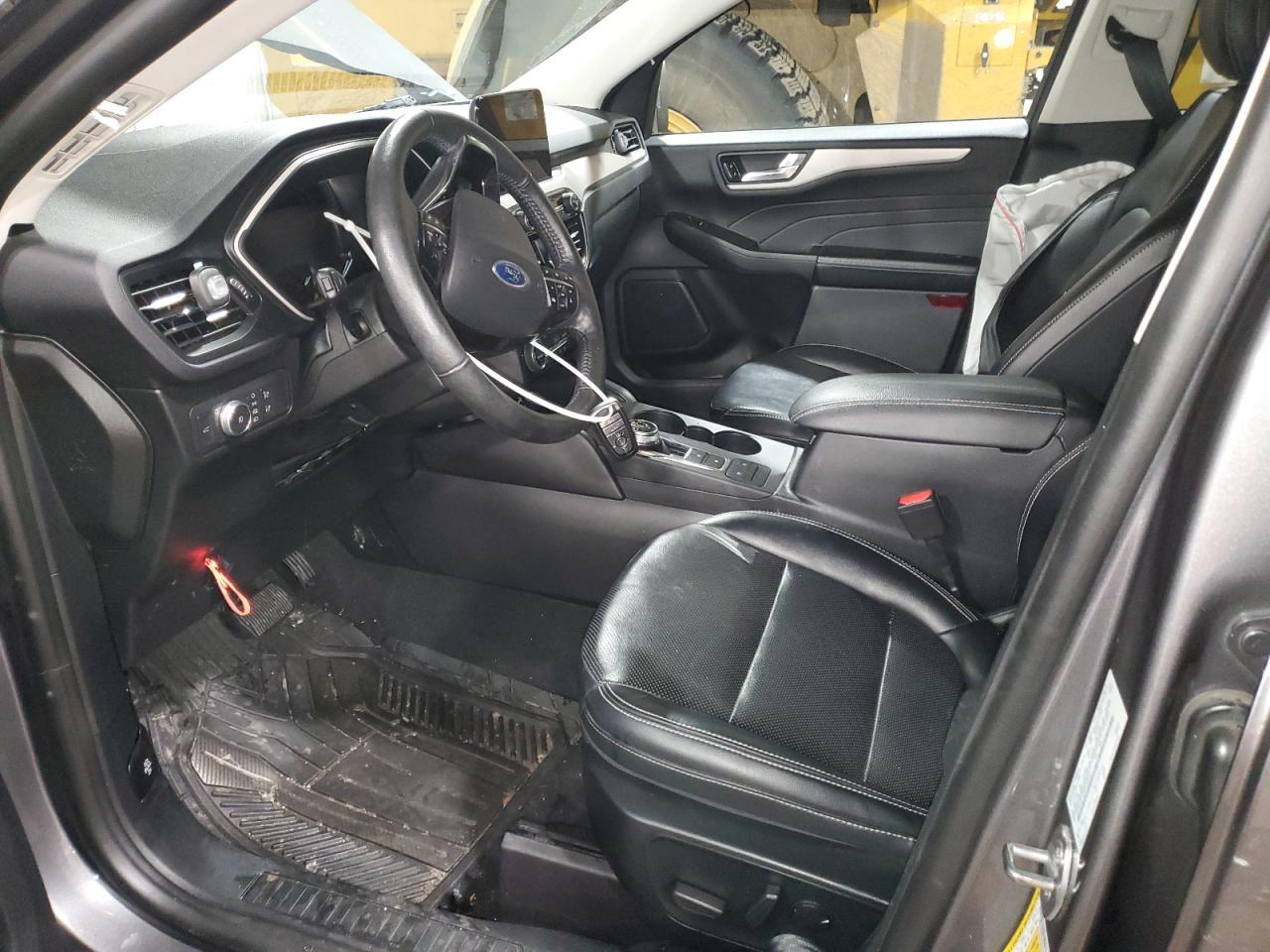 2021 Ford Escape sel