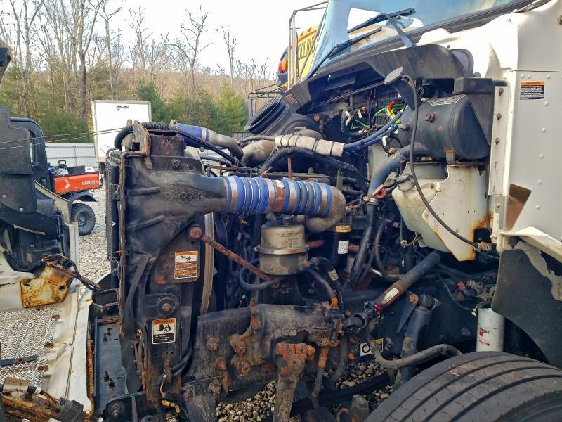 2016 Kenworth T370 BOX Truck