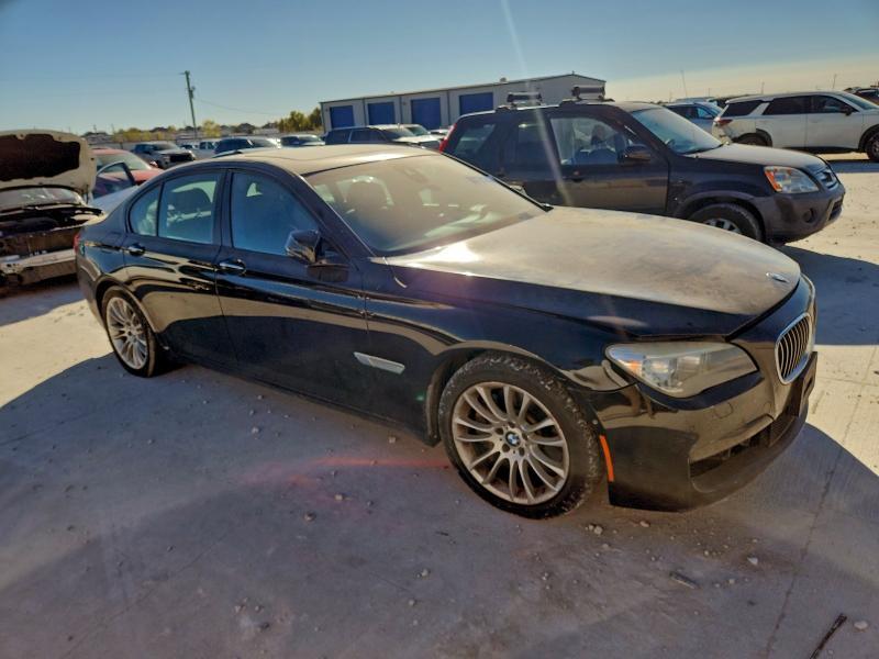 2013 BMW 750 i