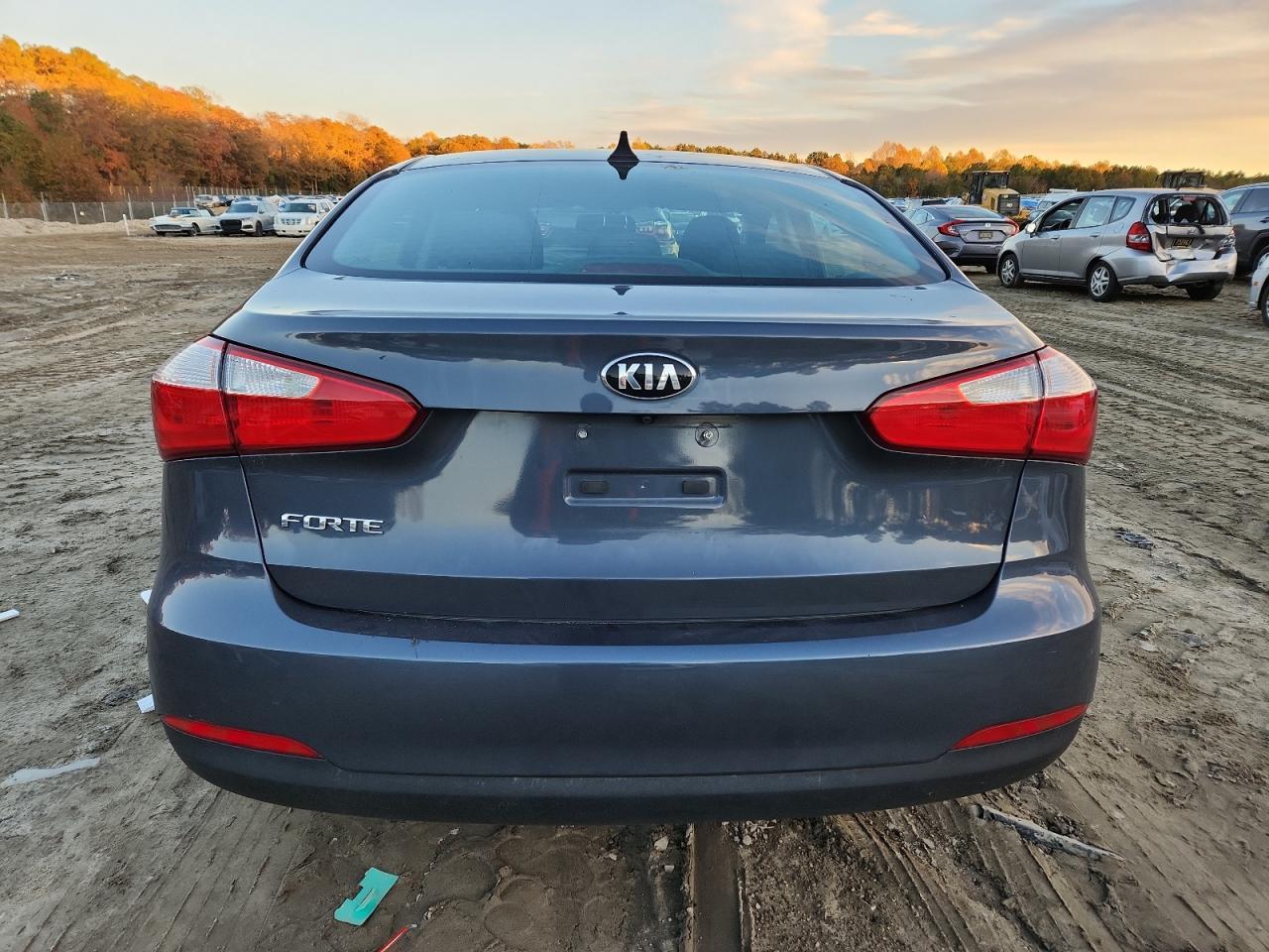 2016 KIA Forte lx
