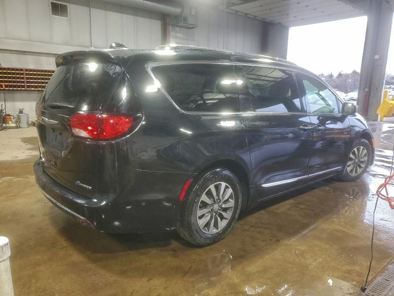 2020 Chrysler Pacifica Hybrid Limited