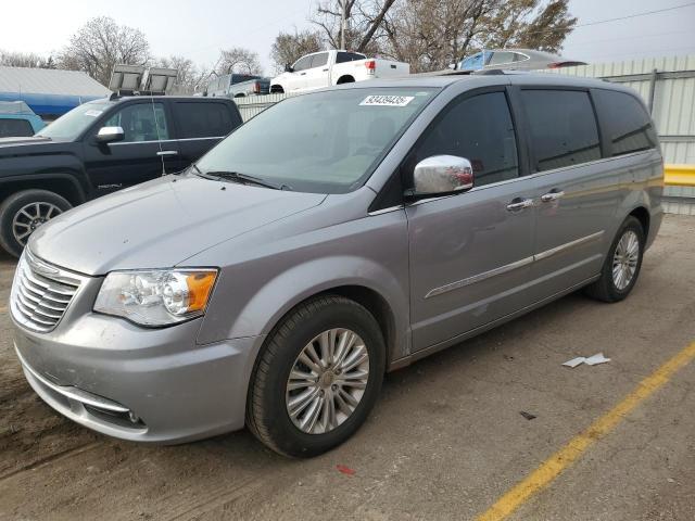 2013 Chrysler Town & Country Limited