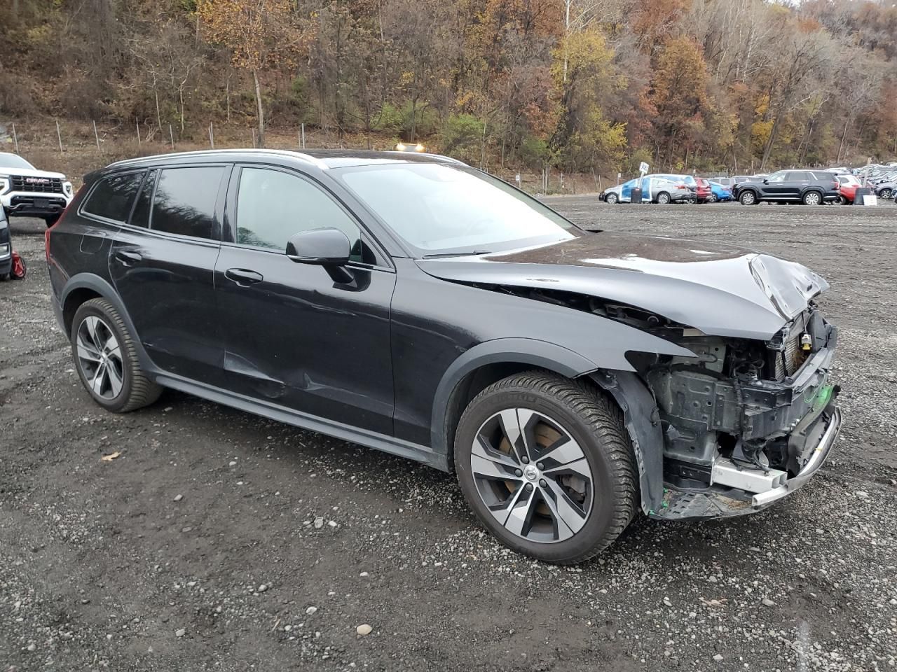 2020 Volvo V60 Cross Country T5 Momentum