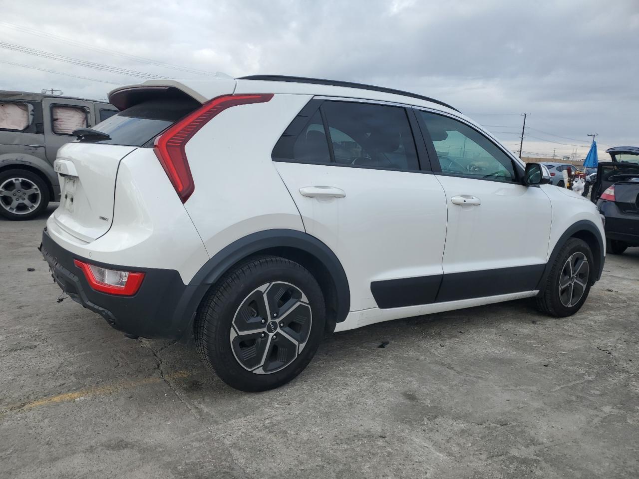 2023 KIA Niro ex