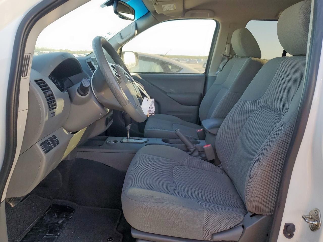 2020 Nissan Frontier s