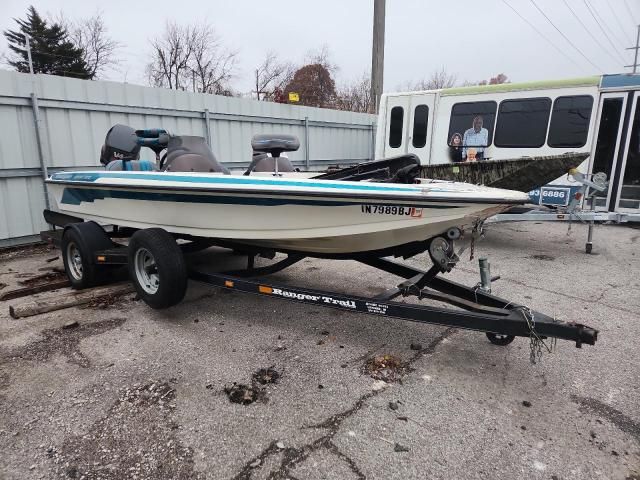 1996 Land Rover 1996 Landau Boat co Bass Boat
