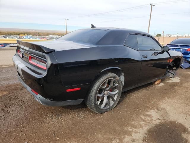 2015 Dodge Challenger sxt Plus