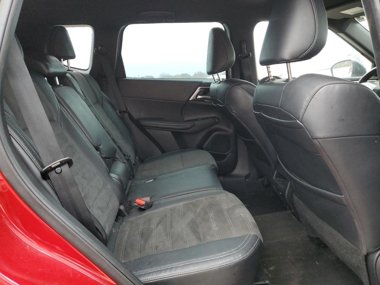 2023 Mitsubishi Outlander se