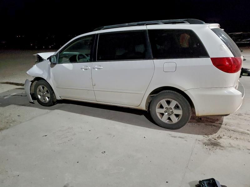 2009 Toyota Sienna ce