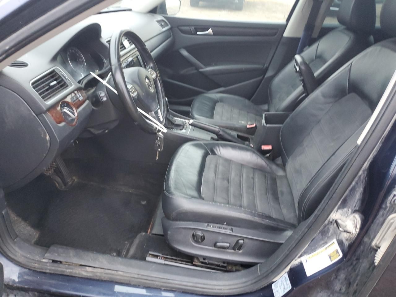 2012 Volkswagen Passat sel