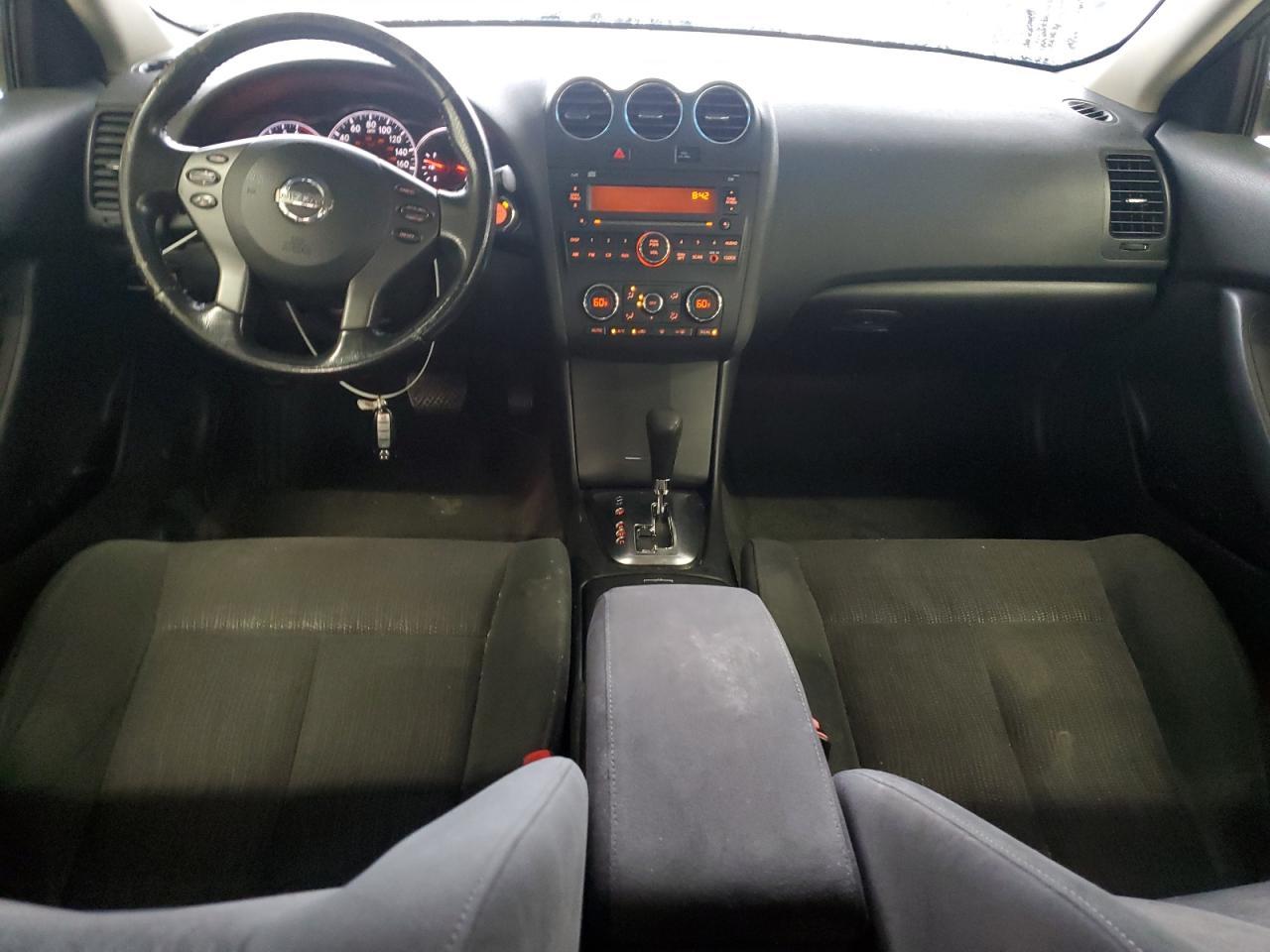 2010 Nissan Altima Base
