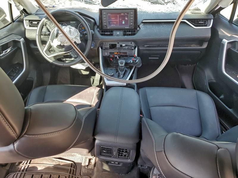 2021 Toyota Rav4 xle Premium