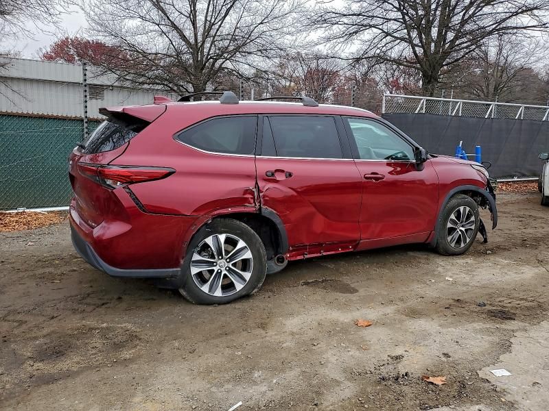 2020 Toyota Highlander xle