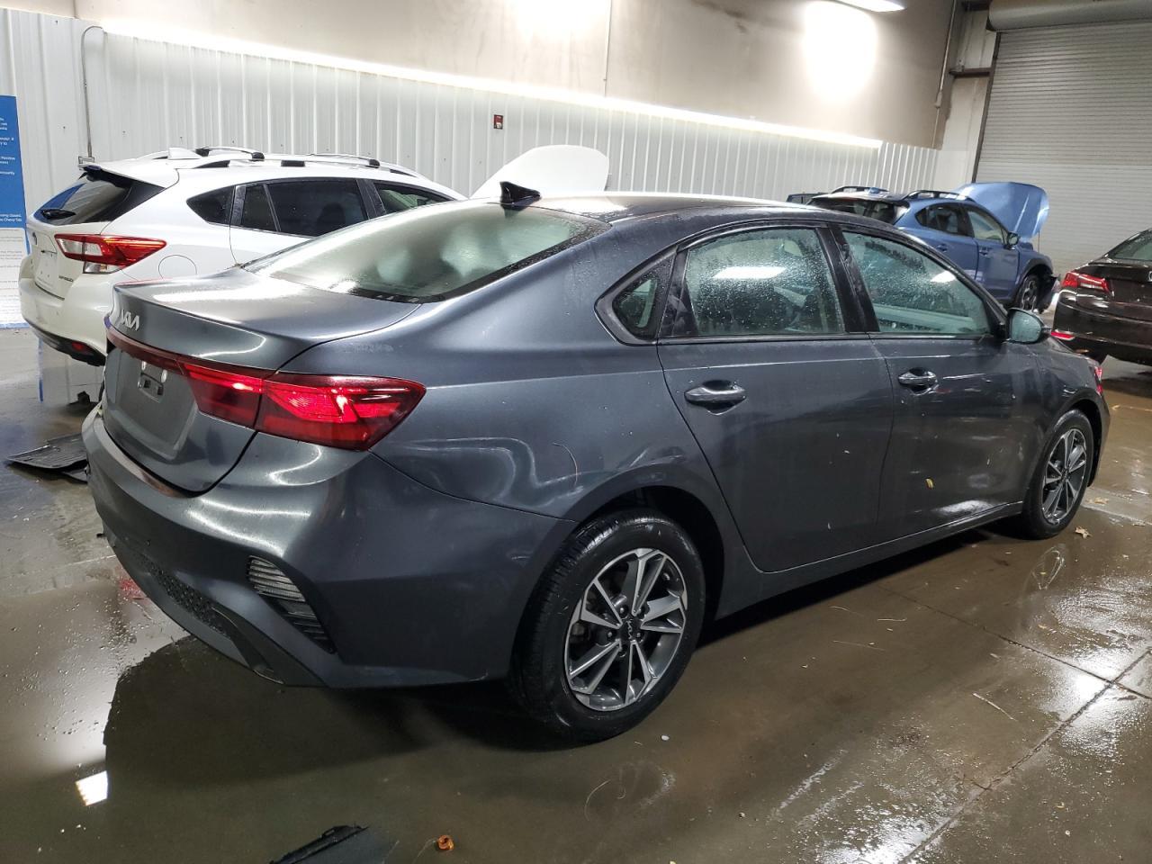 2023 KIA Forte lx