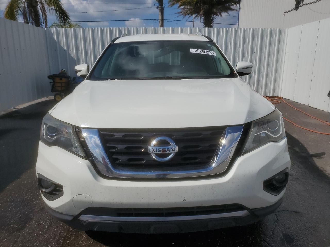 2020 Nissan Pathfinder sv