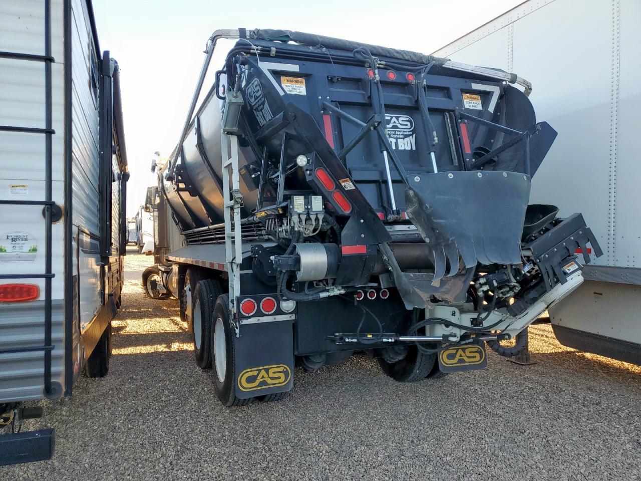 2014 Western Star 2014 Westenstar 4900 Feed Delivery Truck