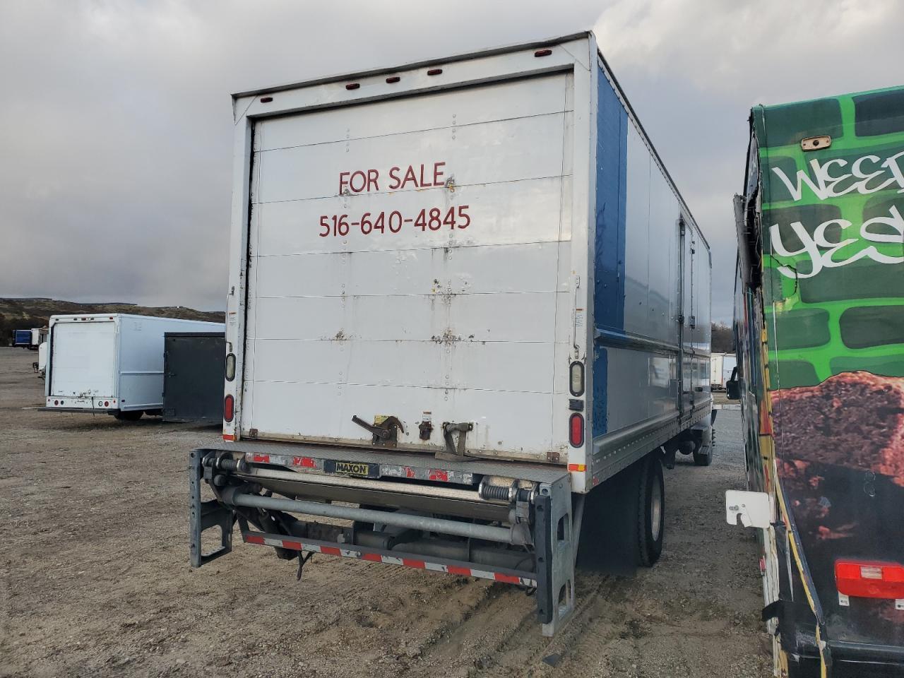 2013 International 4300 BOX Truck