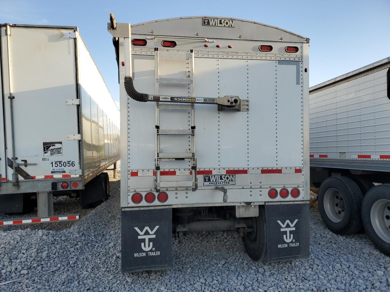 2022 Wilson DWH-650 Grain Trailer