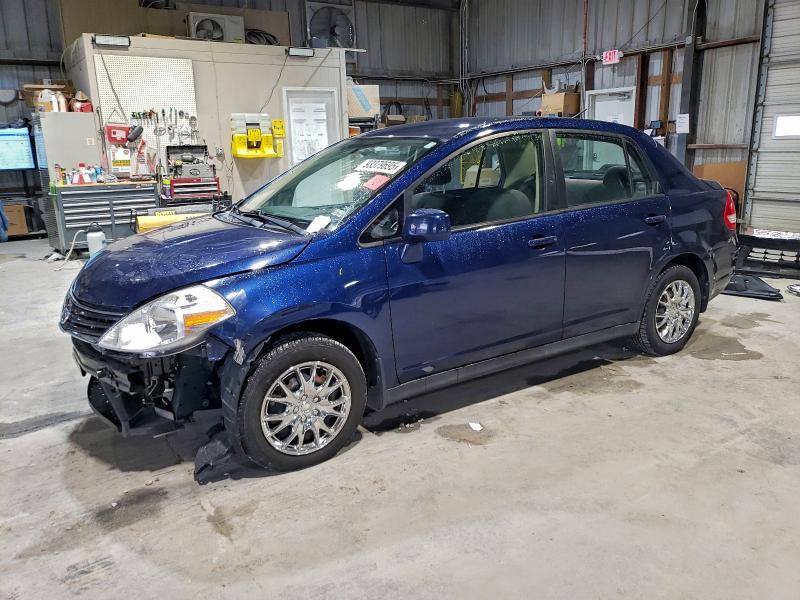 2011 Nissan Versa s