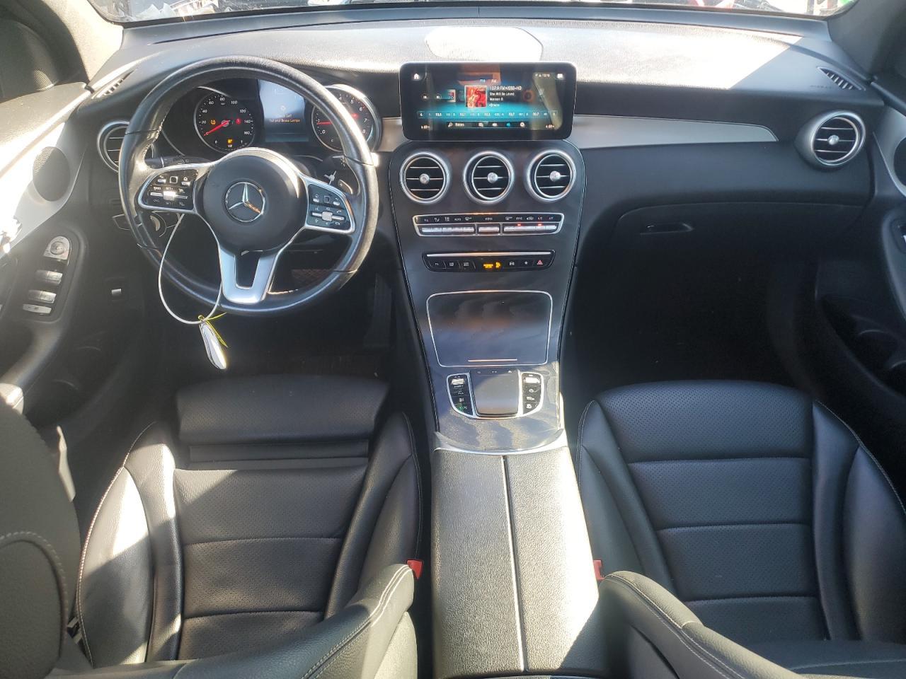 2021 Mercedes-Benz Glc 300
