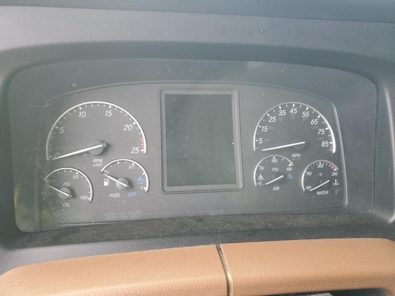 2022 Freigliner 2022 Freightliner Cascadia 126 Semi Truck