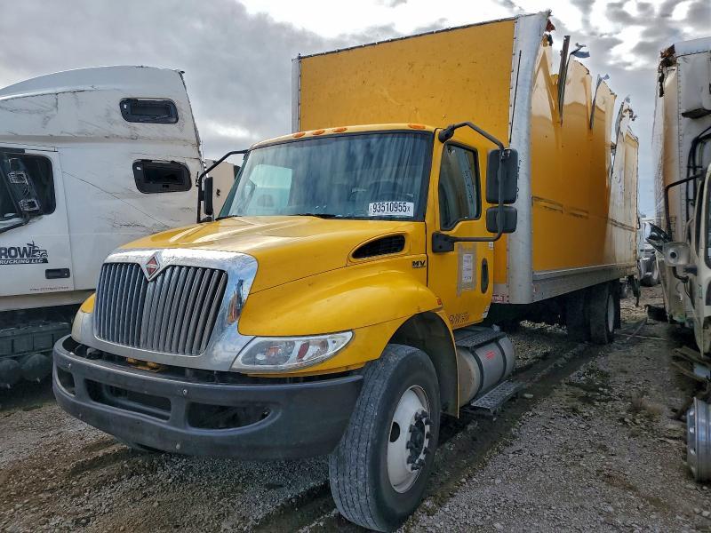 2020 International Mv607 box Truck