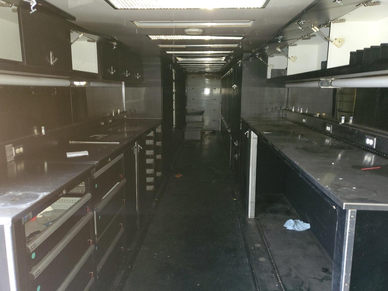 2007 Feathrlite 2007 Featherlite 1075 Enclosed Cargo Trailer