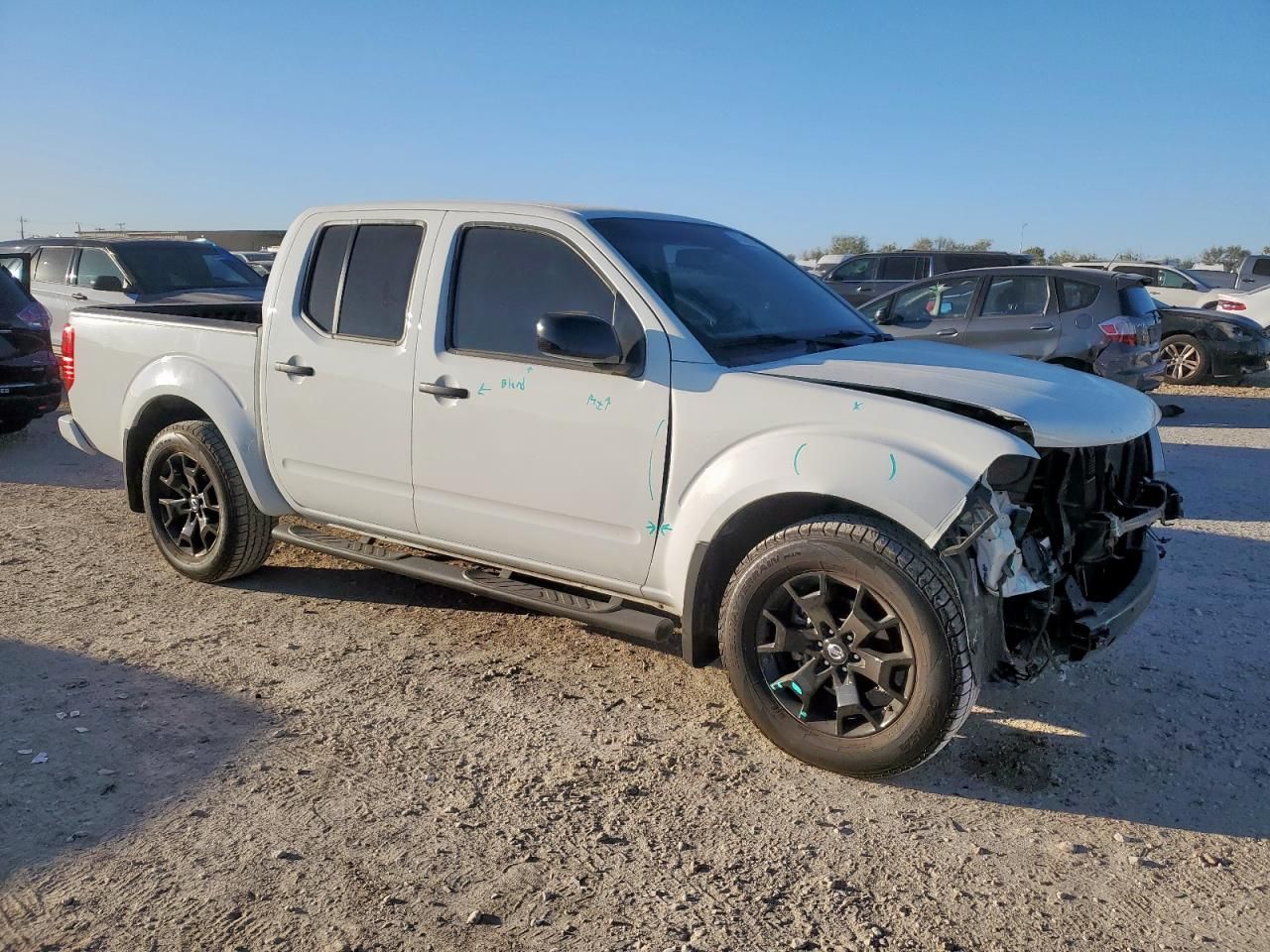 2020 Nissan Frontier s