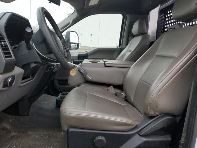 2019 Ford F550 Super Duty Flatbed Truck