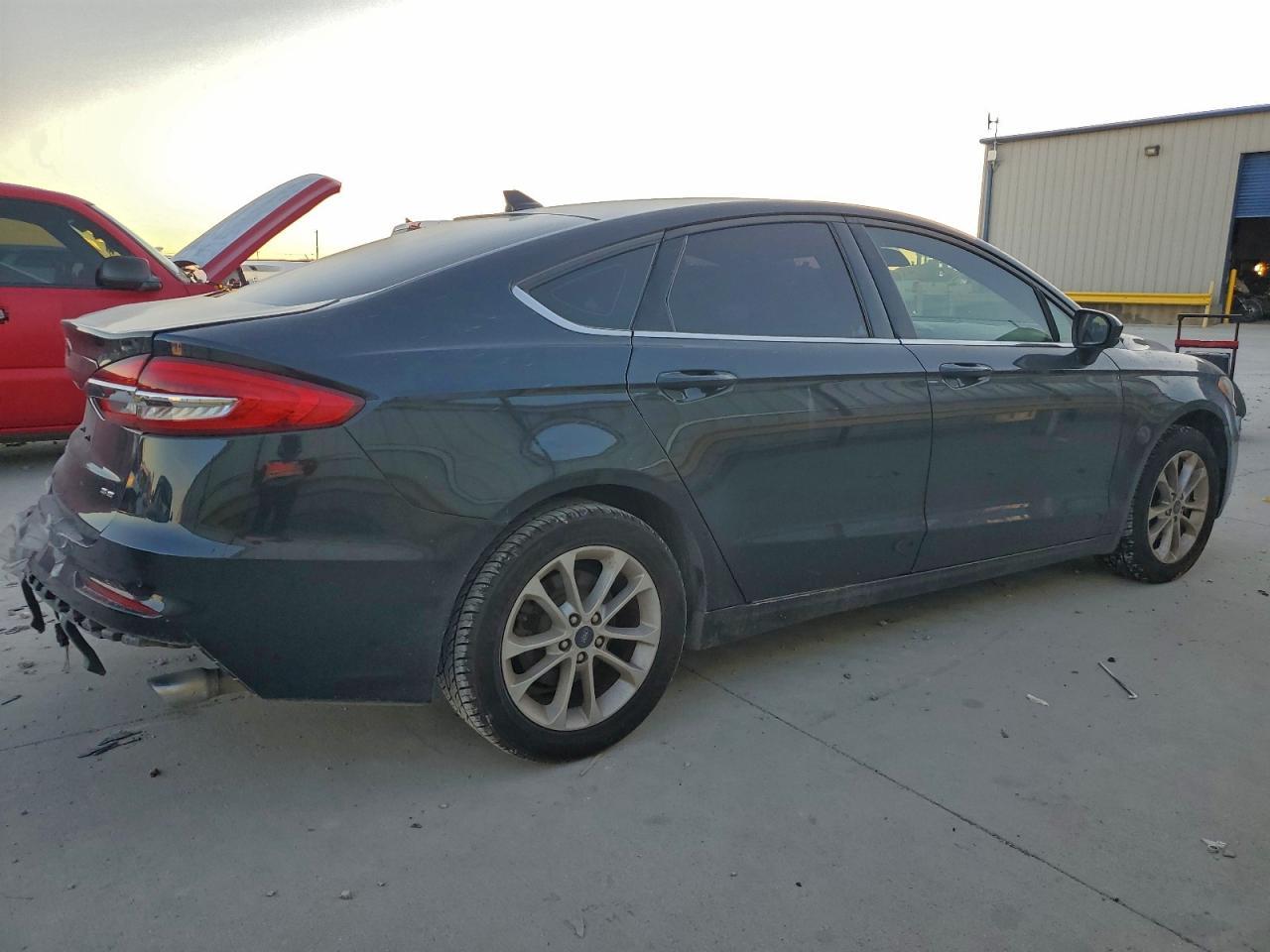 2020 Ford Fusion se