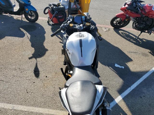 2025 Kawasaki ZX400 S