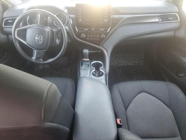 2021 Toyota Camry le