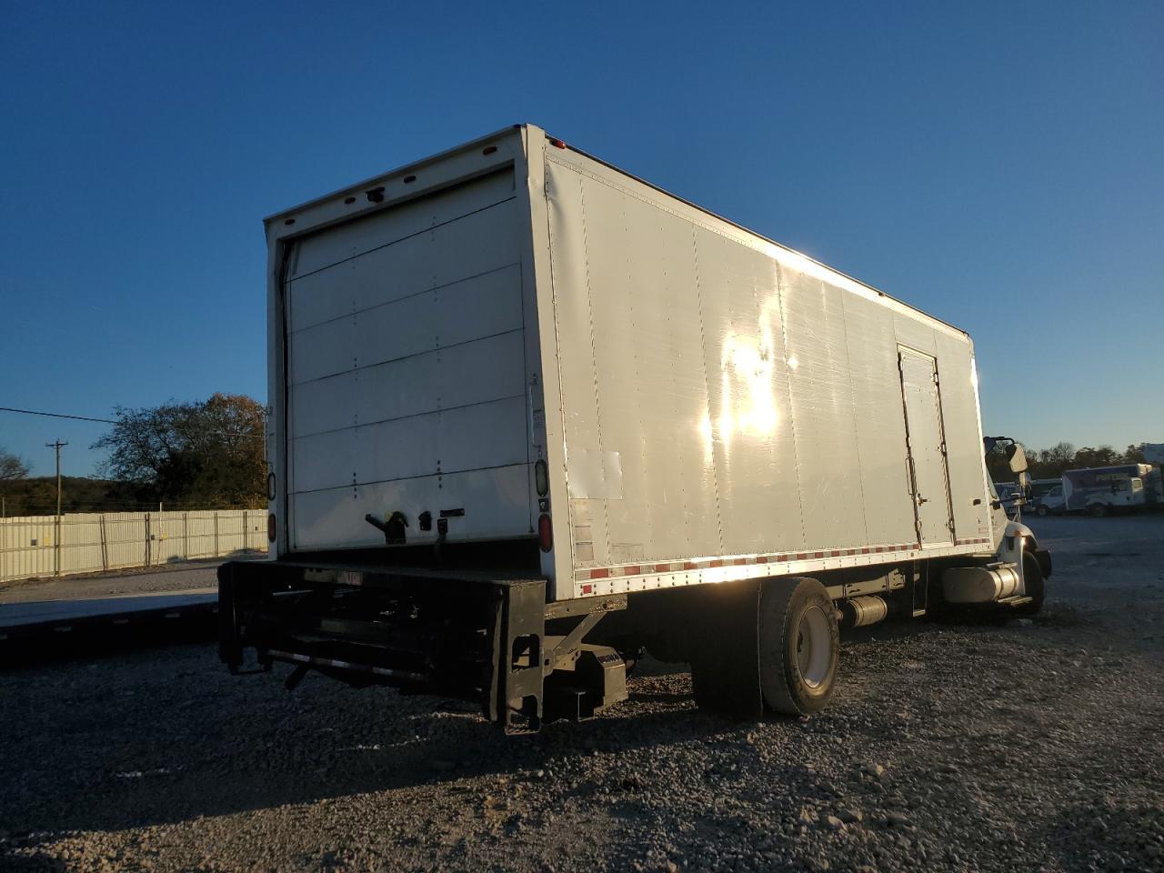 2016 International MA025 BOX Truck