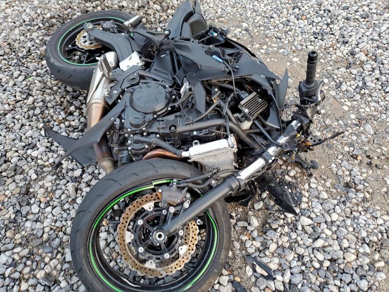 2025 Kawasaki EX650 R
