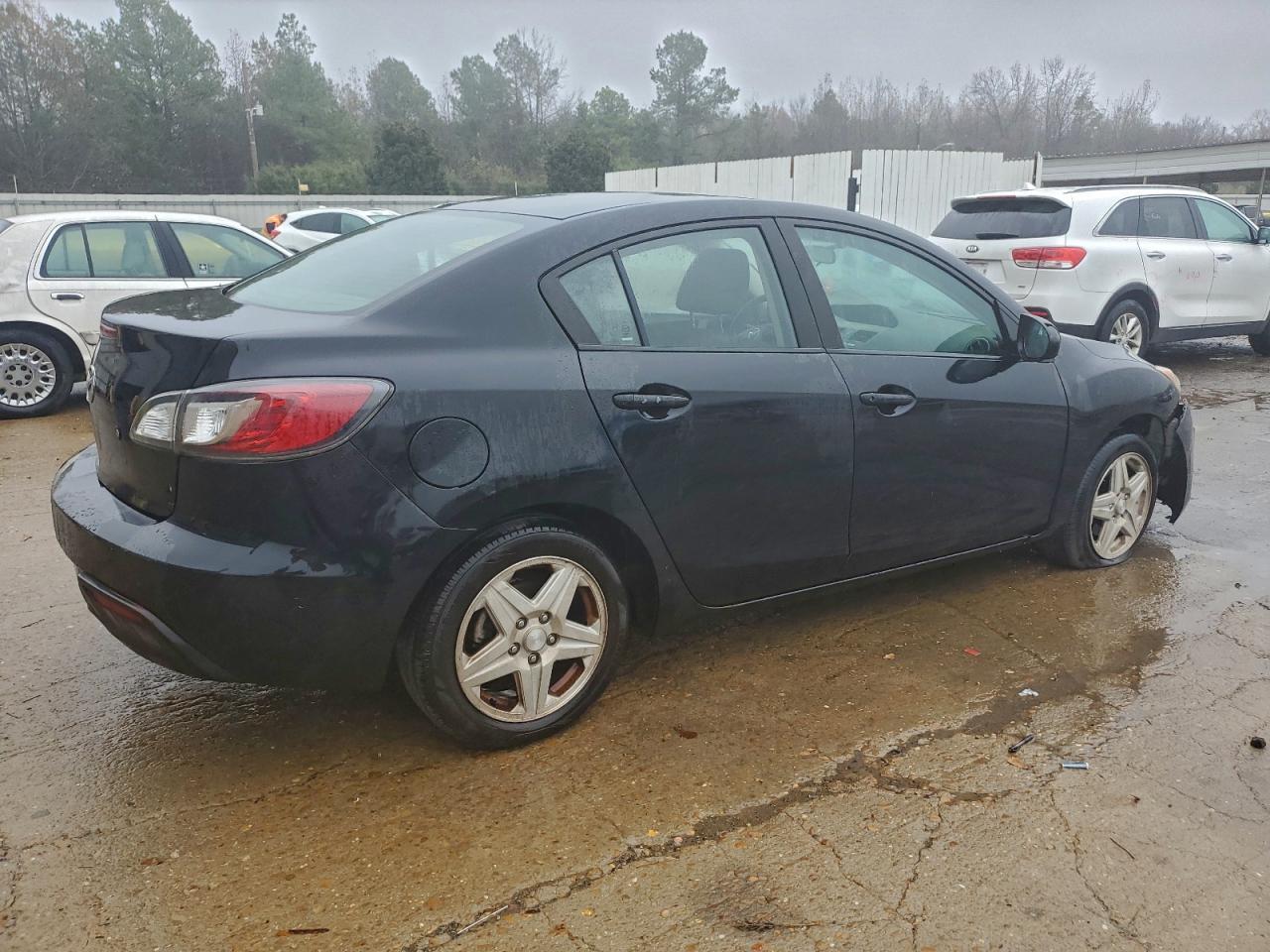 2011 Mazda 3 I