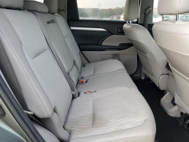 2015 Toyota Highlander le