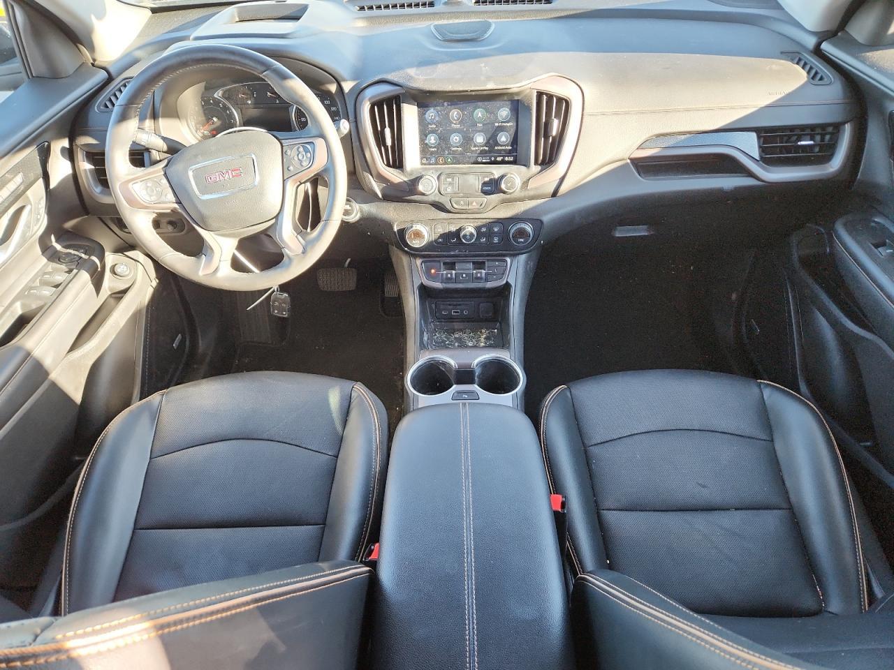 2022 GMC Terrain AT4