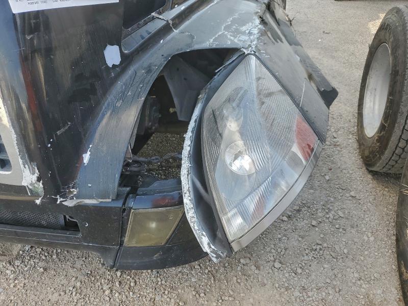 2014 Volv O vnl Semi Truck