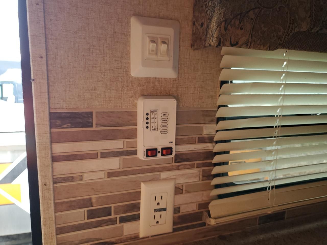 2015 CT 2015 Cata Lina Coach-Trailer