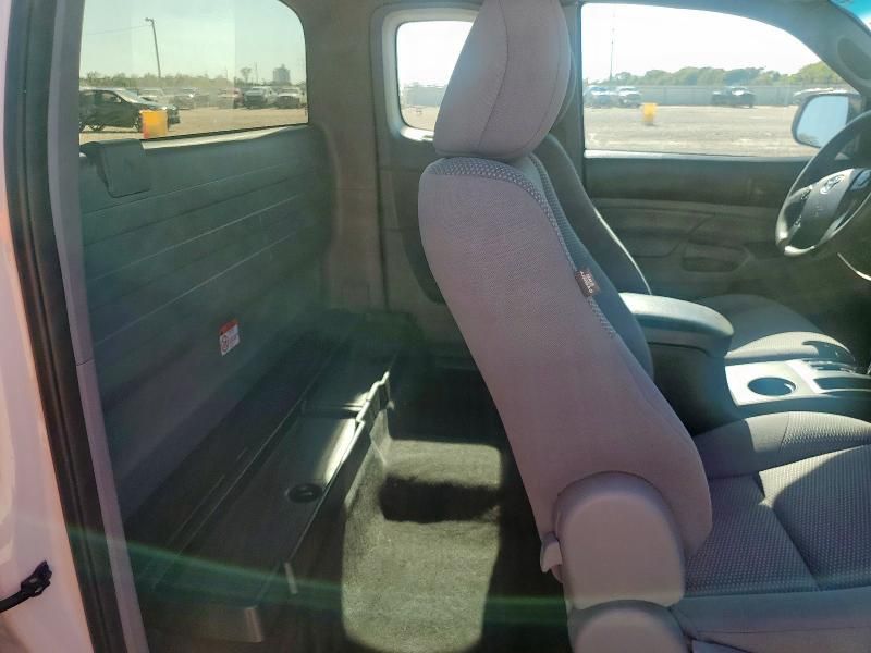 2015 Toyota Tacoma Access cab