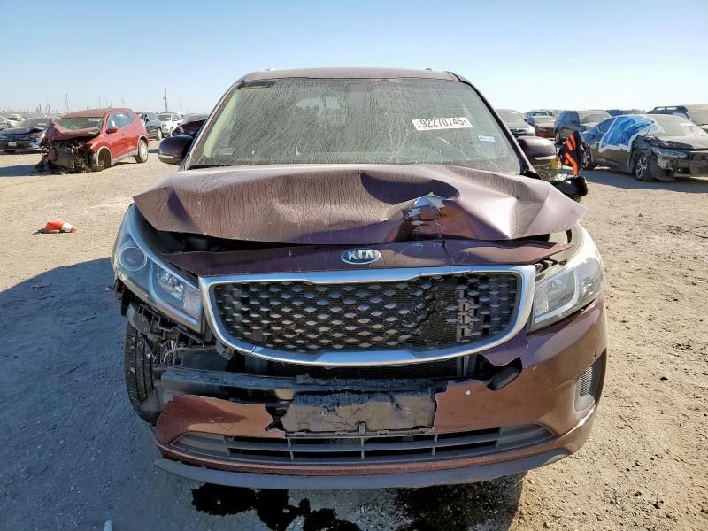 2017 KIA Sedona lx