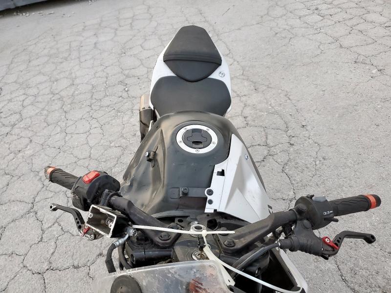 2024 Suzuki GSX800 F