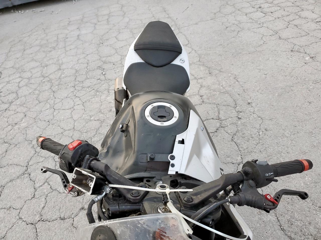2024 Suzuki GSX800 F